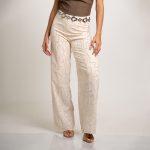 Pantalón con puntos brillantes