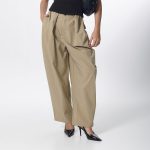Pantalón beige relax - Imagen 3
