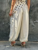 Pantalón satinado tipo aladino - Imagen 2