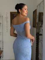 Vestido largo de encaje con escote - Imagen 3
