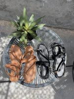 Sandalias de tiras cruzadas - Imagen 2