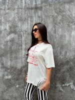 T-shirt blanca con estampado - Imagen 3