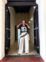 Pantalón con pañuelo de encaje y flecos