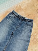 Jeans wide leg con cintura asimétrica - Imagen 5